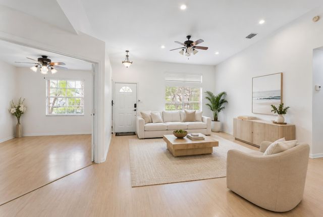 112 Laurel Way, Royal Palm Beach, FL 33411