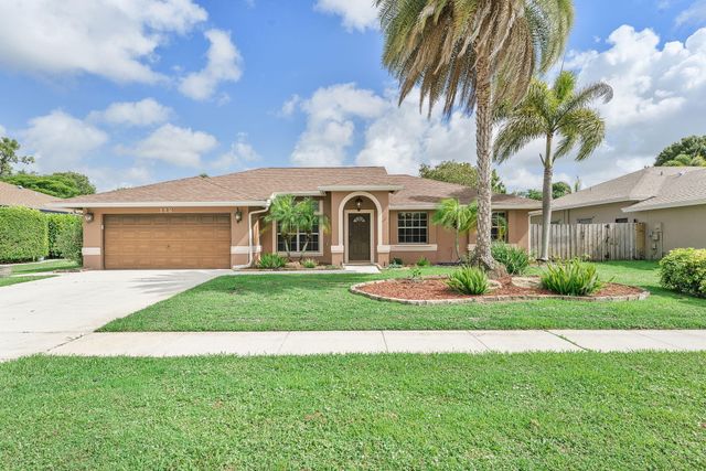 112 Laurel Way, Royal Palm Beach, FL 33411