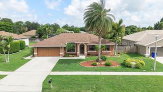 112 Laurel Way, Royal Palm Beach, FL 33411