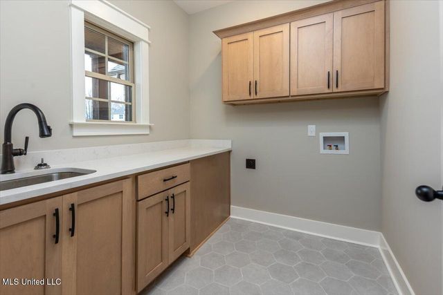 1694 Bakersfield Way, Nesbit, MS 38651