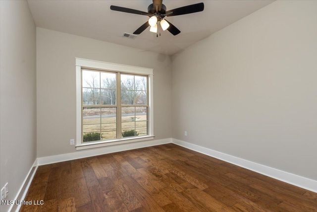 1694 Bakersfield Way, Nesbit, MS 38651