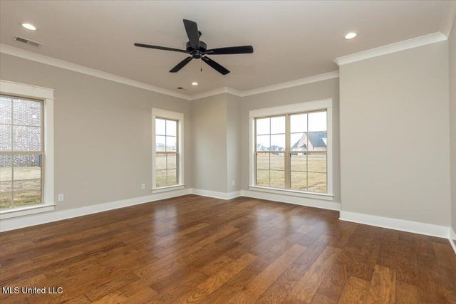 1694 Bakersfield Way, Nesbit, MS 38651