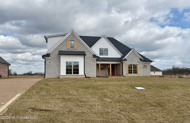 1694 Bakersfield Way, Nesbit, MS 38651