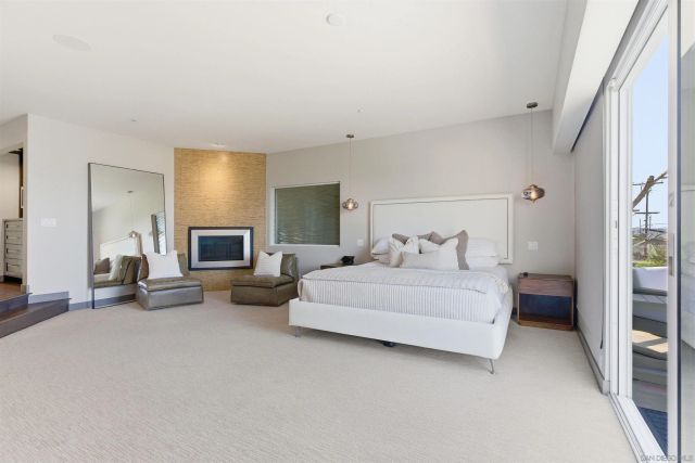 2372 Oxford Ave, Cardiff, CA 92007