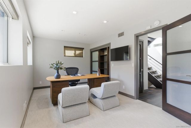 2372 Oxford Ave, Cardiff, CA 92007