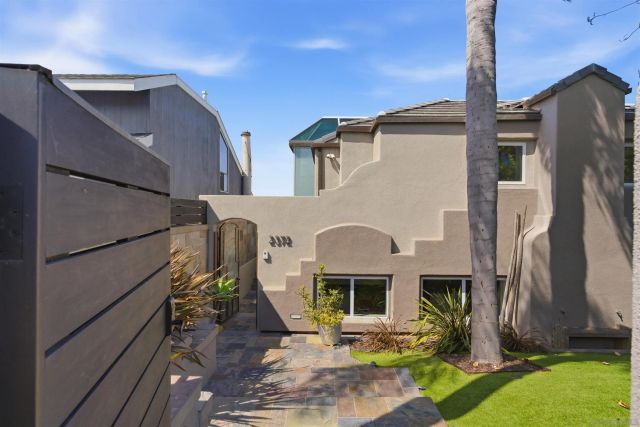2372 Oxford Ave, Cardiff, CA 92007