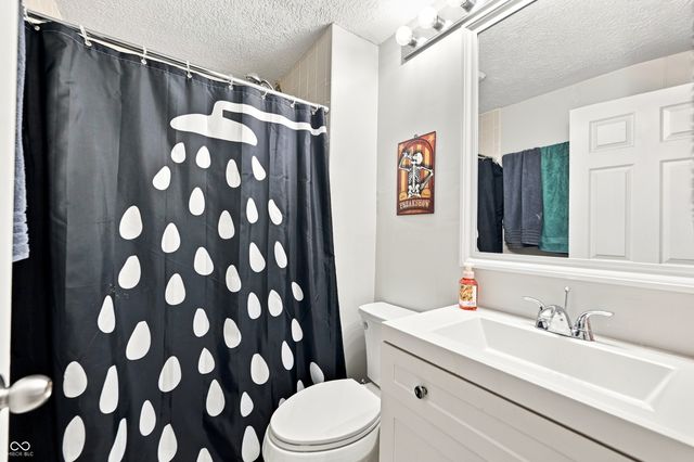 4115 Hollow Creek Drive, Indianapolis, IN 46268