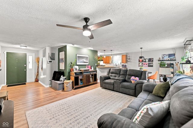 4115 Hollow Creek Drive, Indianapolis, IN 46268
