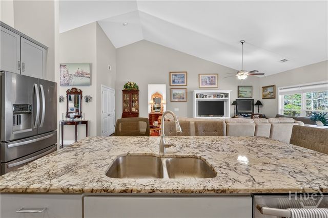 2202 Woodside Crossing, Savannah, GA 31405