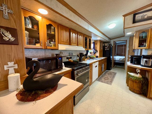 20 CIRCLE DR, Columbia, PA 17512