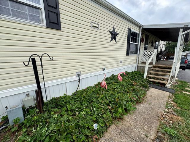 20 CIRCLE DR, Columbia, PA 17512
