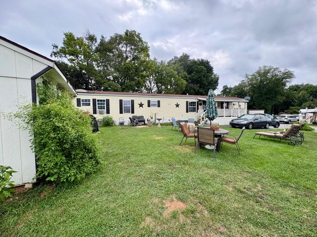 20 CIRCLE DR, Columbia, PA 17512