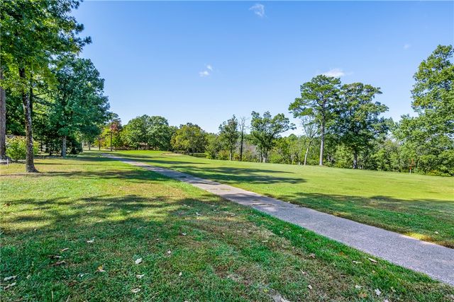 96 Holiday Island Drive, Holiday Island, AR 72631