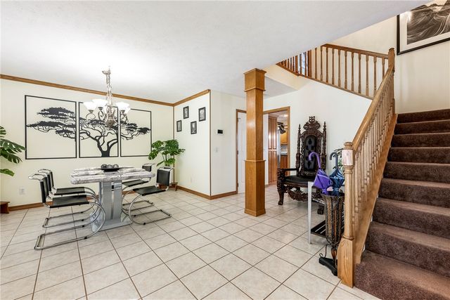 96 Holiday Island Drive, Holiday Island, AR 72631