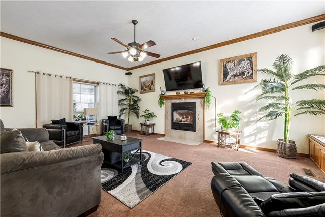 96 Holiday Island Drive, Holiday Island, AR 72631