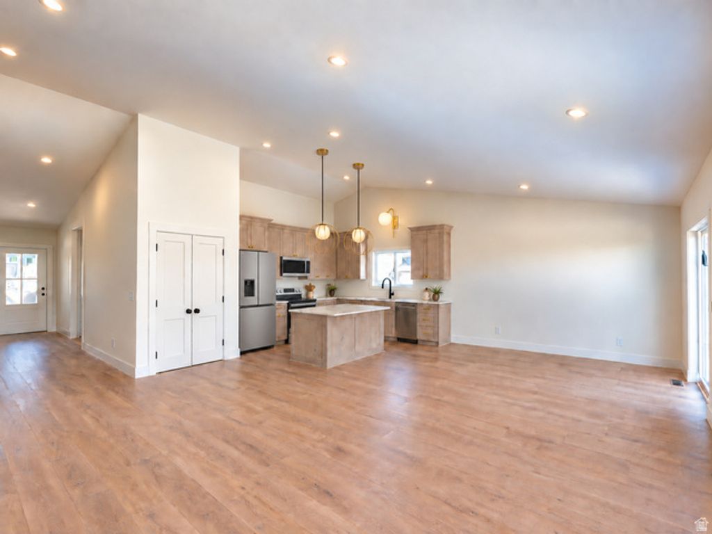 3966 W 2025 S, Taylor, UT 84401 — photo 3