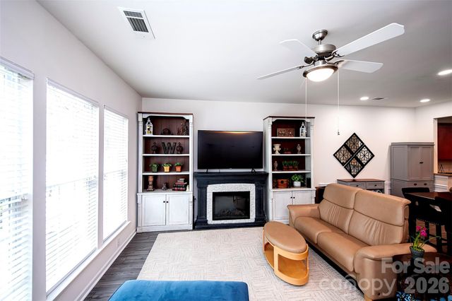 921 Lily Magnolia Court, Fort Mill, SC 29707