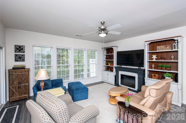 921 Lily Magnolia Court, Fort Mill, SC 29707