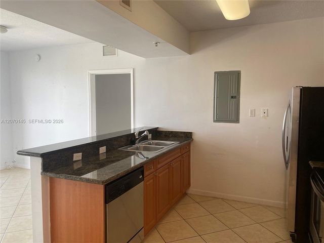 1 Glen Royal Parkway 1113, Miami, FL 33125