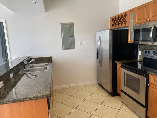 1 Glen Royal Parkway 1113, Miami, FL 33125