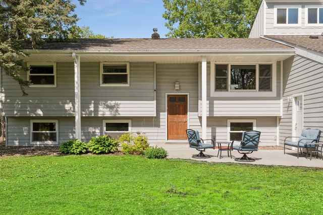 3425 Churchill Street, Shoreview, MN 55126