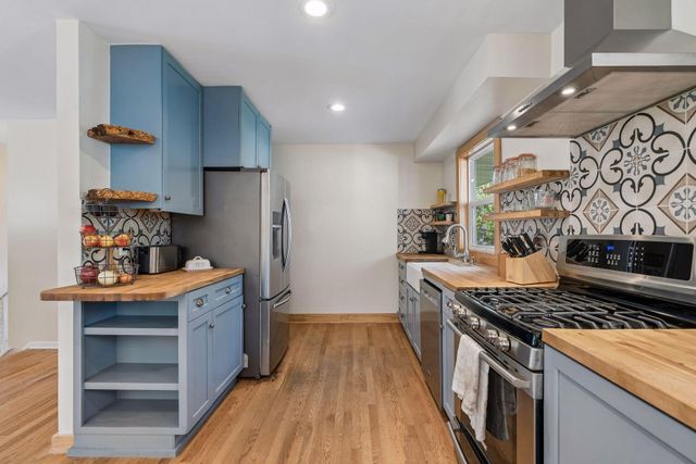 3425 Churchill Street, Shoreview, MN 55126
