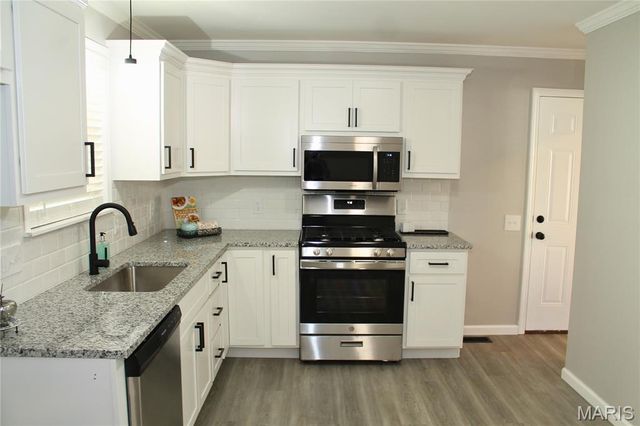 1238 Brenthaven Lane, Florissant, MO 63031