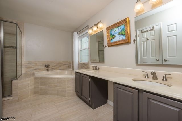 103 Porter Way East, Bridgewater Twp., NJ 08807