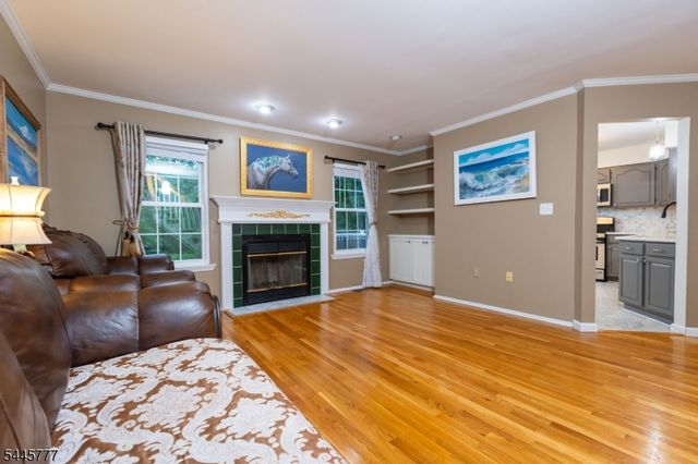 103 Porter Way East, Bridgewater Twp., NJ 08807