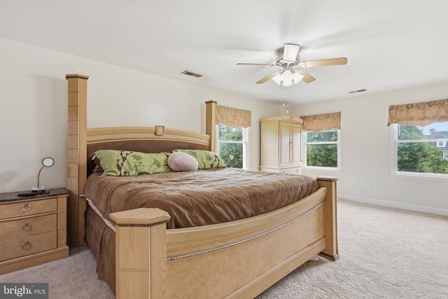 242 STREET OF DREAMS, Martinsburg, WV 25403