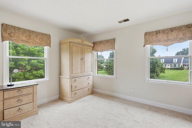242 STREET OF DREAMS, Martinsburg, WV 25403
