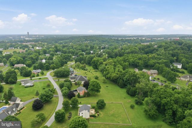 242 STREET OF DREAMS, Martinsburg, WV 25403