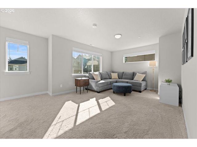 8485 Sw 176TH Ave, Beaverton, OR 97007