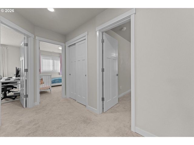 8485 Sw 176TH Ave, Beaverton, OR 97007