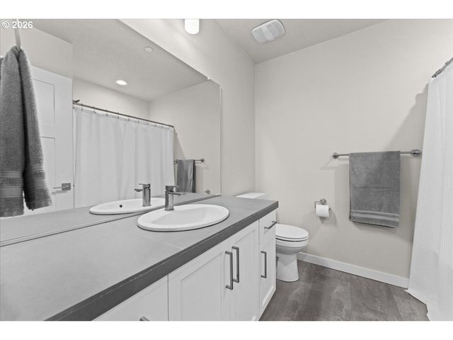 8485 Sw 176TH Ave, Beaverton, OR 97007