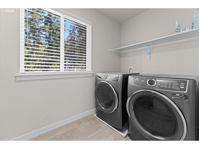 8485 Sw 176TH Ave, Beaverton, OR 97007