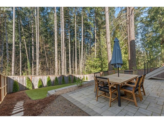 8485 Sw 176TH Ave, Beaverton, OR 97007