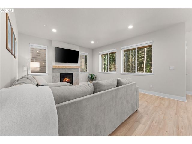 8485 Sw 176TH Ave, Beaverton, OR 97007