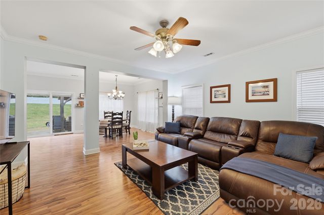 122 Colville Road, Mooresville, NC 28117