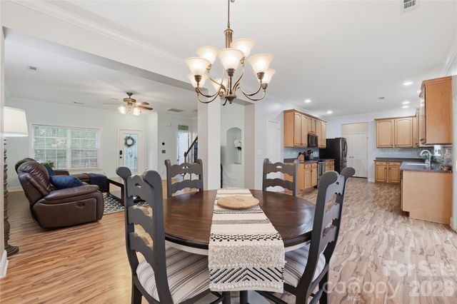 122 Colville Road, Mooresville, NC 28117