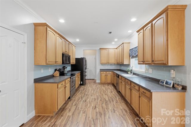 122 Colville Road, Mooresville, NC 28117