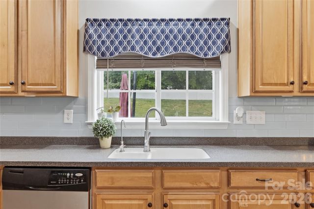 122 Colville Road, Mooresville, NC 28117