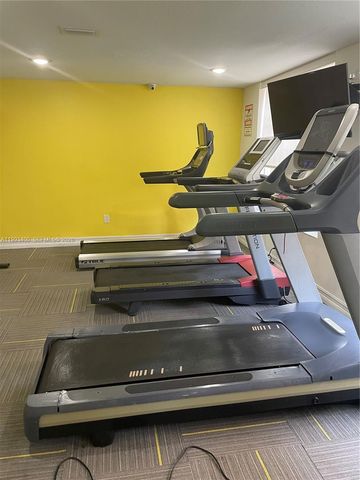 6280 NW 186th St 301, Hialeah, FL 33015