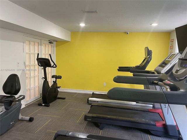 6280 NW 186th St 301, Hialeah, FL 33015