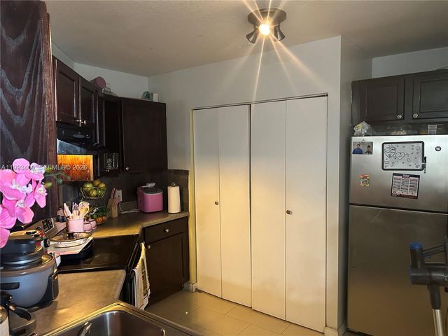 6280 NW 186th St 301, Hialeah, FL 33015