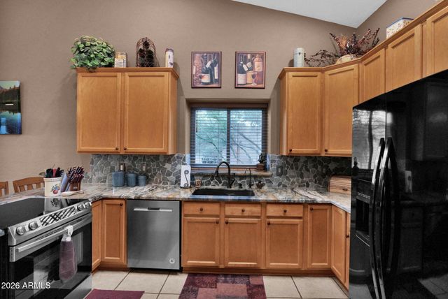 9982 E FOOLS GOLD Place, Gold Canyon, AZ 85118