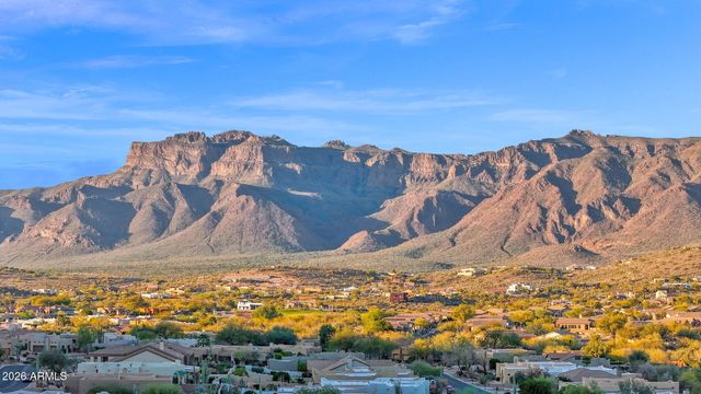 9982 E FOOLS GOLD Place, Gold Canyon, AZ 85118