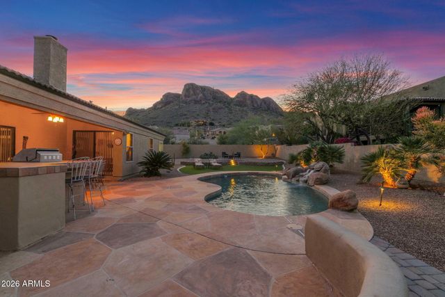 9982 E FOOLS GOLD Place, Gold Canyon, AZ 85118