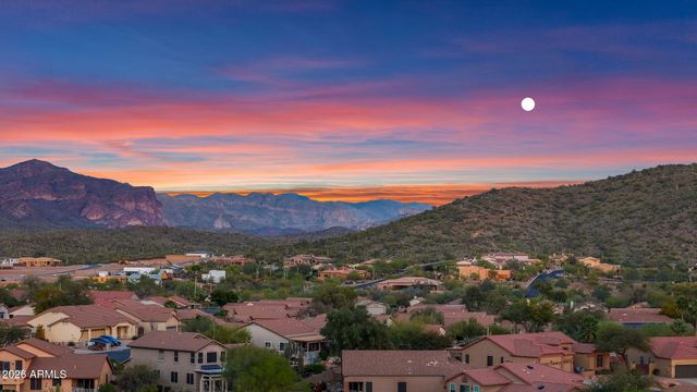 9982 E FOOLS GOLD Place, Gold Canyon, AZ 85118