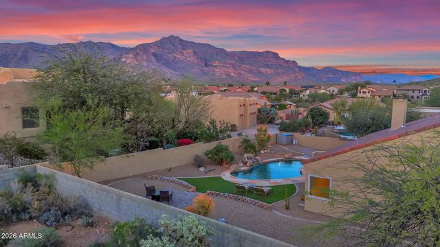 9982 E FOOLS GOLD Place, Gold Canyon, AZ 85118